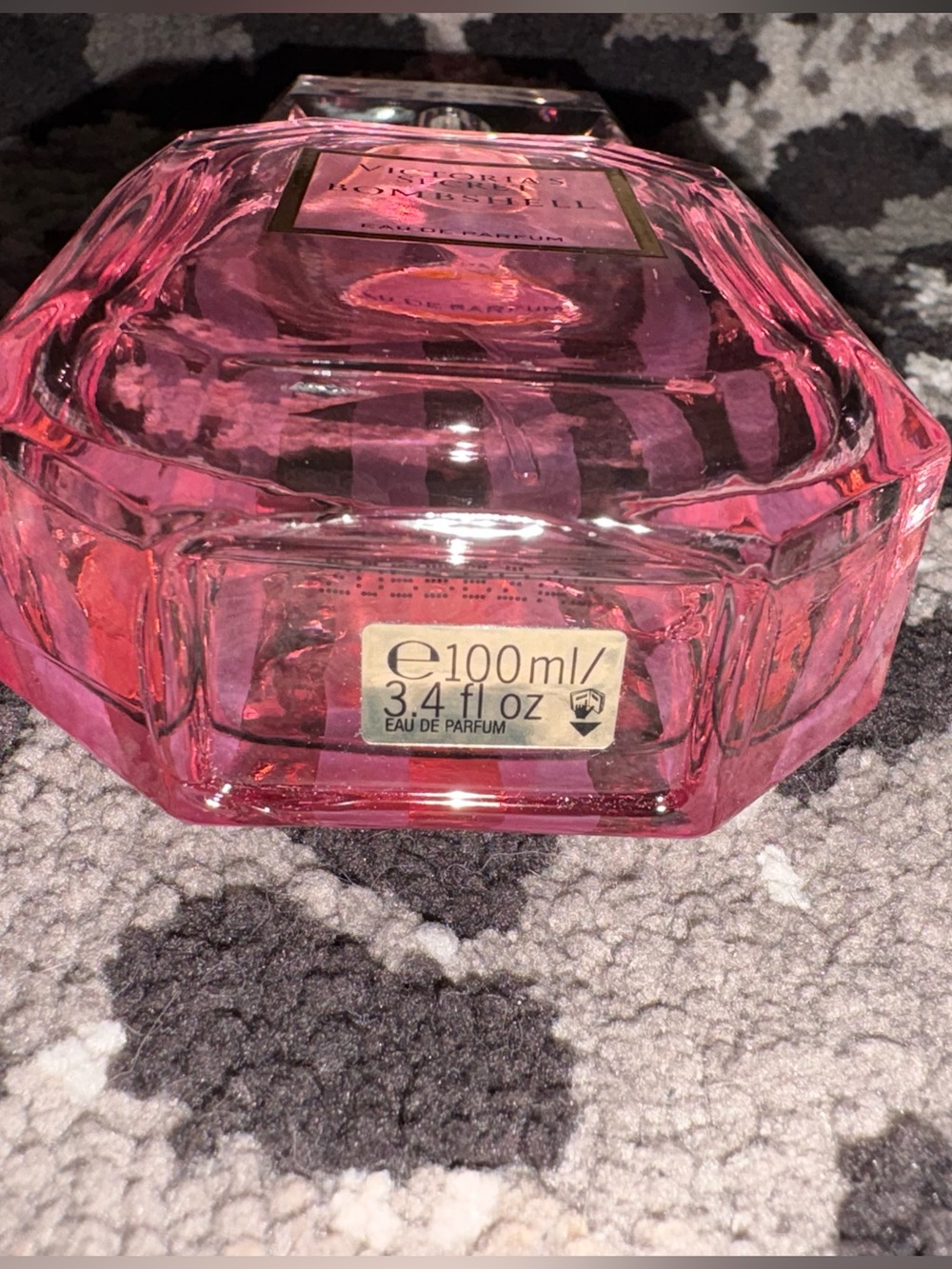 Bombshell Eau De Parfum. - Picture 4 of 5